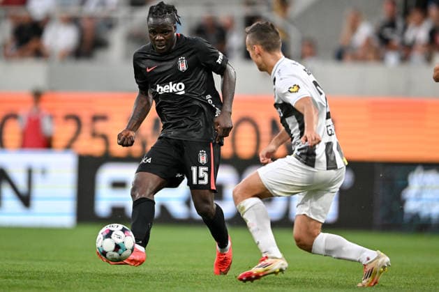 Hradec Kralove v Besiktas - UEFA Europa League HRADEC KRALOVE, CZECH REPUBLIC - AUGUST 6: Junior Olaitan of Besiktas (L) in action against Frantisek Cech of Hradec Kralove (R) during the UEFA Europa League third qualifying round match between FC Hracek Kralove and Besiktas JK at FINEP Arena in Hradec Kralove, Czech Republic on August 6, 2026. Lukas Kabon Anadolu Hradec Kralove Czech Republic. Editorial use only. Please get in touch for any other usage.  Copyright: x2026xAnadoluxLukasxKabonx