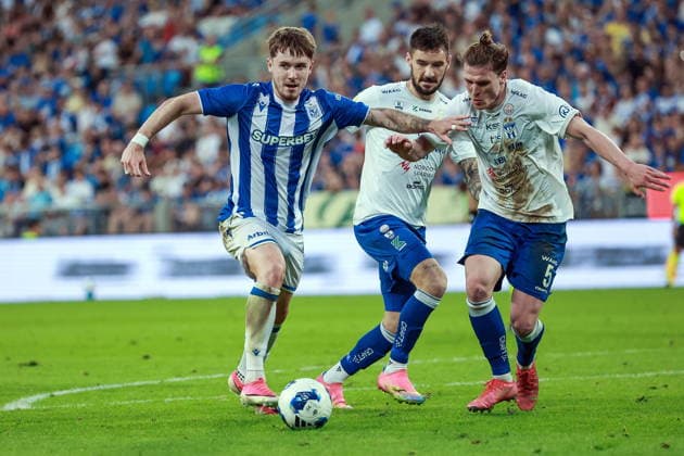 06.08.2026 POZNAN, ENEA STADION PRZY BULGARSKIEJ PILKA NOZNA (FOOTBALL), KWALIFIKACJE UEFA EUROPA LEAGUE TRZECIA RUNDA ( UEFA EUROPA LEAGUESYLWETKA THIRD QUALIFYING ROUND 1ND LEG ), SEZON 2026 2027 MECZ LECH POZNAN - KI KLAKSVIK NZ. (L) PATRIK WALEMARK , (R) DENI PAVLOVIC FOTO JAKUB PIASECKI CYFRASPORT NEWSPIX.PL --- newspix.pl 