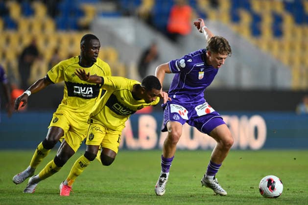Beitar Jerusalem v Austria Wien - UEFA Conference League Philipp Maybach of Austria Wien plays during the UEFA Conference League game between Beitar Jerusalem and Austria Wien at the Ilie Oana stadium in Ploiesti, Romania, on August 6, 2026. Ploiesti Romania  Copyright: xAlexxNicodimx originalFilename:nicodim-uefaconf260806_np2Mw.jpg