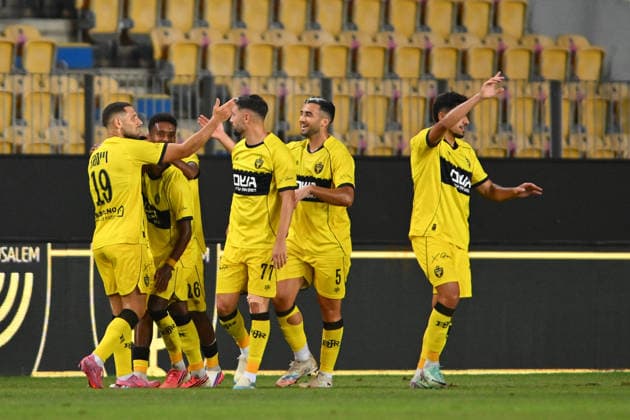 Beitar Jerusalem v Austria Wien - UEFA Conference League Beitar Jerusalem players celebrate after Noam Muche scores during the UEFA Conference League game between Beitar Jerusalem and Austria Viena, at the Ilie Oana stadium in Ploiesti, Romania, on August 6, 2026. Ploiesti Romania  Copyright: xAlexxNicodimx originalFilename:nicodim-uefaconf260806_npn68.jpg