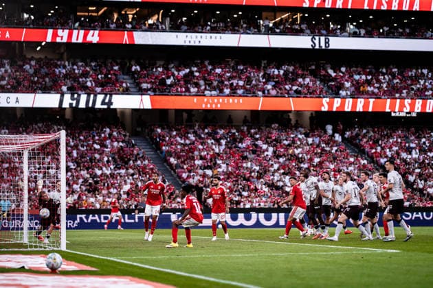 August 6, 2026, Lisboa, Lisboa, Portugal: Tomas Araujo of SL Benfica celebrates scoring his sides second goal of the match during the first leg of the UEFA Europa League Qualifier match between SL Benfica and Hearts of Midlothian F.C. at Estadio da Luz in Lisboa on August 06, 2026 Lisboa Portugal - ZUMAg283 20260806_zsp_g283_025 Copyright: xJoaoxGregoriox