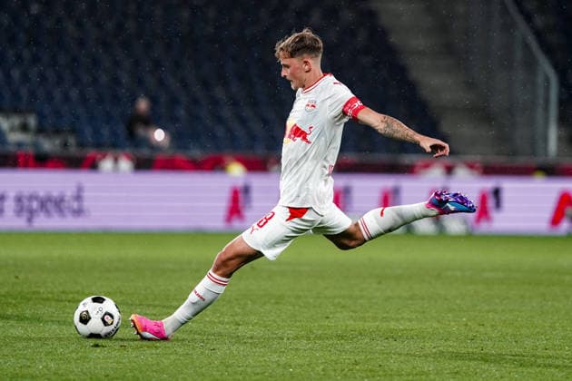 Fussball: Österreich: UEFA Europa League Qualifikation 2026 2027 - 3. Runde, 06.08.2026 - FC Red Bull Salzburg (Österreich) vs. Pafos FC (Zypern) - Red Bull Arena (Wals-Siezenheim, Österreich); Niklas Veratschnig (FC Salzburg) *** Soccer Austria UEFA Europa League Qualifying 2026–2027, Round 3, August 6, 2026, FC Red Bull Salzburg (Austria) vs. Pafos FC (Cyprus), Red Bull Arena, Wals-Siezenheim, Austria, Niklas Veratschnig, FC Salzburg Copyright: xLUKAxKOLANOVICx