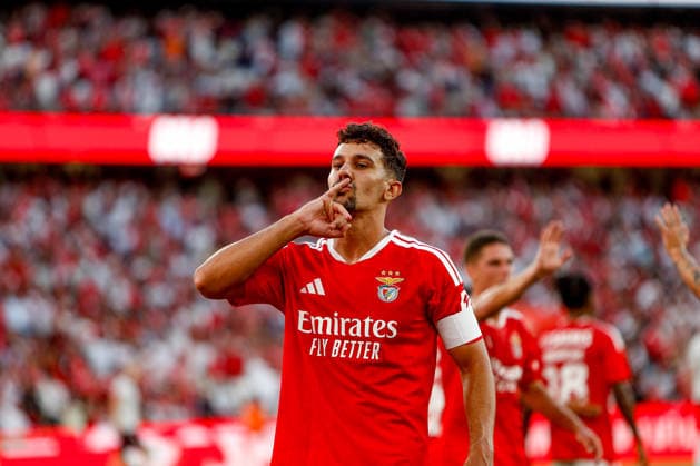Estadio da Luz Tomas Araujo defender of Benfica celebrates after scoring the team s second goal during the first leg of the UEFA Europa League third qualifying round match between SL Benfica and Heart of Midlothian FC at the Estadio da Luz, on August 6, 2026, in Lisbon, Portugal. UEFA Europa League - Third Qualifying Round (First Leg) - SL Benfica vs Heart of Midlothian FC (Valter Gouveia SPP)  Copyright: xValterxGouveia SPPx spp-en-VaGo-_GO_5383