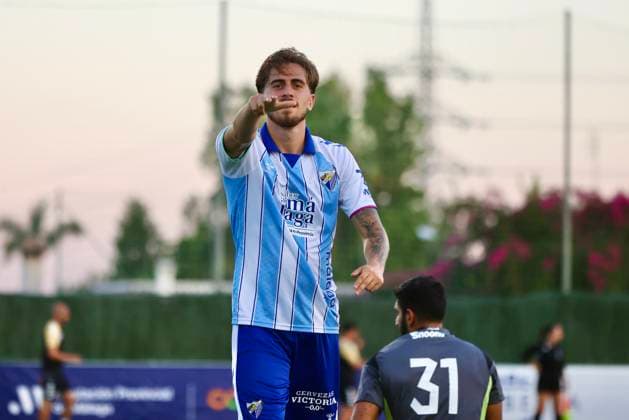 Sport Bilder des Tages ESP: Malaga CF v Al Arabi Pre Season match 2026 2027 Adrian Nino of Malaga celebrates his goal during Pre Season match between Malaga CF and Al Arabi played at Marbella Football Center, Marbella, on August 06, 2026 Marbella, Spain. Marbella Spain Football *** ESP Málaga CF vs. Al Arabi, 2026–2027 Preseason Match: Adrián Nino of Málaga celebrates his goal during the preseason match between Málaga CF and Al Arabi, played at the Marbella Football Center in Marbella on August 6, 2026. Marbella, Spain. Marbella, Spain. Soccer Copyright: xx
