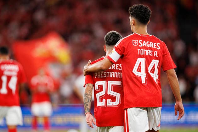 Gianluca Prestianni seen celebrating after scoring goal during UEFA Europa League qualifying game between teams of SL Benfica and Heart of Midlothian FC (Maciej Rogowski Ball Raw Images PT) Lisbon Estadio Da Luz Portugal Copyright: xMaciejxRogowskix maciejrogowski_benfica_hearts_2627-25