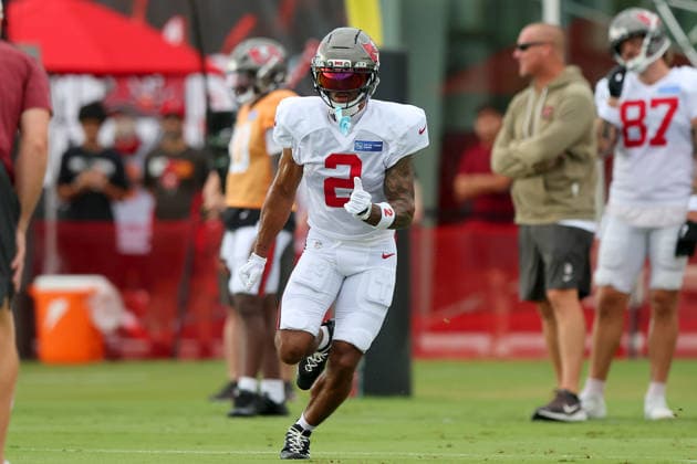TAMPA, FL - AUGUST 06: Tampa Bay Buccaneers Wide Receiver Emeka Egbuka (2) goes thru drills during Training Camp on August 06, 2026 at the AdventHealth Training Center at One Buccaneer Place in Tampa, Florida. (Photo by Cliff Welch Icon Sportswire) NFL, American Football Herren, USA AUG 06 Tampa Bay Buccaneers Training Camp EDITORIAL USE ONLY Icon357260806044