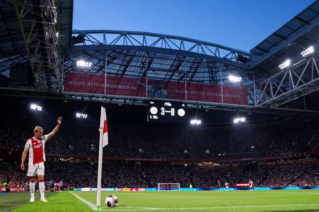 AMSTERDAM, NETHERLANDS - AUGUST 6: Julian Brandt of AFC Ajax gestures before taking a corner kick during the UEFA Conference League 2026 27 third qualifying round first leg match between AFC Ajax and Shelbourne FC at the Johan Cruijff Arena on August 6, 2026 in Amsterdam, Netherlands.  Copyright: xRenexNijhuis MBxMediax