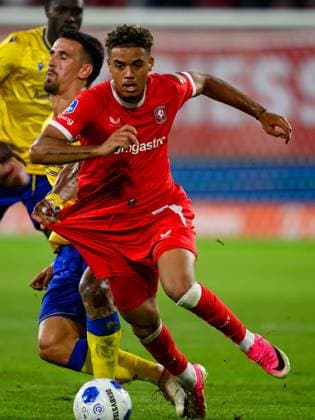 ENSCHEDE , 06 08-2026 , Stadium Grolsch Veste , season 2026 2027 , UEFA Europa League play-off football , match between FC Twente and FC DAC 1904 , picture shows FC Twente player Daouda Weidmann Twente - DAC 1904  x205494003x Copyright: