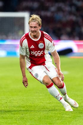 AFC Ajax v Shelbourne FC - UEFA Conference League AMSTERDAM, NETHERLANDS - AUGUST 6: Julian Brandt of AFC Ajax during the UEFA Conference League match between AFC Ajax and Shelbourne FC at Johan Cruijff Arena on August 6, 2026 in Amsterdam, Netherlands. Amsterdam Johan Cruijff Arena Netherlands Content not available for redistribution in The Netherlands directly or indirectly through any third parties. Copyright: xMarcelxvanxPlateringenx
