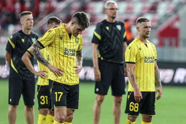 06.08.2026, Miszkolc Liga Konferencji UEFA sezon 2026 27 runda III kwalifikacji, Hapoel Tel Aviv - GKS Katowice - UEFA Conference League football Match season 2026 27 round III qualification Hapoel Tel Awiw - GKS Katowice Nz. Ilya Shkurin Bartosz Wolski smutek GKS Fot. Michal Chwieduk Arena Akcji NEWSPIX.PL --- newspix.pl 