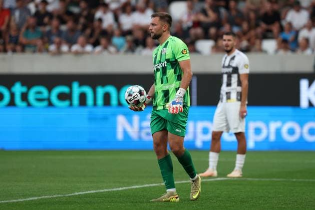06.August.2026 - SOCCER - 2026 27 UEFA EUROPA LEAGUE, Third Qualifying Round, 1st Leg FC Hradec Kralove vs Besiktas JK Adam Zadrazil (Hradec Kralove) is in action Hradec Kralove Hradec Kralove, Czech Republic Malsovicka Arena Malsovicka Arena Czech Republic Copyright: xYigitxOermex xPsxImagesxYigitxOermex xPsxImagesx