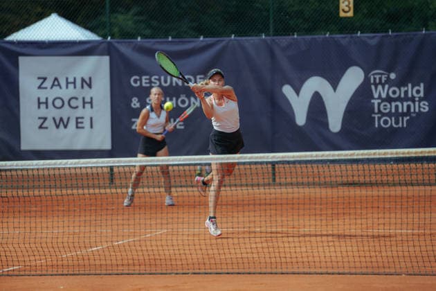 Leipzig Open 2026 - W75 Leipzig - Viertelfinale: Elena Malygina (EST) Ivana Sebestova (CZE) - Dalila Jakupovic (SLO) Yu-Yun Li (TPE) Ivana Sebestova (CZE) schlägt mit der Rückhand am 06.08.2026 im Leipziger Tennisclub 1990 e.V., Leipzig (Sachsen) Leipzig Leipziger Tennisclub 1990 e.V. Sachsen Deutschland *** Leipzig Open 2026 W75 Leipzig Quarterfinals: Elena Malygina (EST) vs. Ivana Sebestova (CZE), Dalila Jakupovic (SLO) vs. Yu Yun Li (TPE). Ivana Sebestova (CZE) hits a backhand on August 6, 2026, at the Leipzig Tennis Club 1990 e.V., Leipzig, Saxony, Leipzig, Leipzig Tennis Club 1990 e.V., Saxony, Germany