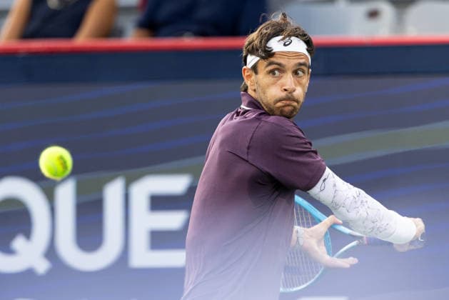 August 6, 2026, Montreal, Quebec, Canada: LORENZO MUSETTI (11) from italia backhand in match against Rafael Jodar (20) from Spain in third round at Canadian Open at IGA stadium in Montreal, Quebec, Canada on 2026-08-06 TENNIS: Canadian Open Montreal 2026  - ZUMAl189 20260806_zsp_l189_091 Copyright: xYannickxLegarex