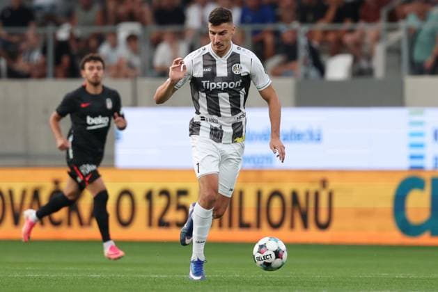 06.August.2026 - SOCCER - 2026 27 UEFA EUROPA LEAGUE, Third Qualifying Round, 1st Leg FC Hradec Kralove vs Besiktas JK Jakub Uhrincat (Hradec Kralove) is in action Hradec Kralove Hradec Kralove, Czech Republic Malsovicka Arena Malsovicka Arena Czech Republic Copyright: xYigitxOermex xPsxImagesxYigitxOermex xPsxImagesx