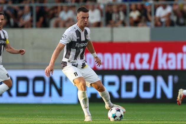 06.August.2026 - SOCCER - 2026 27 UEFA EUROPA LEAGUE, Third Qualifying Round, 1st Leg FC Hradec Kralove vs Besiktas JK Samuel Dancak (Hradec Kralove) is in action Hradec Kralove Hradec Kralove, Czech Republic Malsovicka Arena Malsovicka Arena Czech Republic Copyright: xYigitxOermex xPsxImagesxYigitxOermex xPsxImagesx