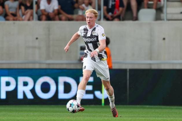 06.August.2026 - SOCCER - 2026 27 UEFA EUROPA LEAGUE, Third Qualifying Round, 1st Leg FC Hradec Kralove vs Besiktas JK Tom Sloncik (Hradec Kralove) is in action Hradec Kralove Hradec Kralove, Czech Republic Malsovicka Arena Malsovicka Arena Czech Republic Copyright: xYigitxOermex xPsxImagesxYigitxOermex xPsxImagesx
