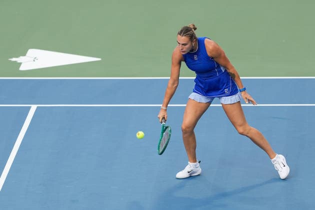 WTA, Tennis Damen Masters 1000 National Bank Open Toronto 2026 - Round of 32 - Day 6 Aryna Sabalenka of Russia plays a forehand during the Women™s Singles round of 32 match against Zhang Shuai of China on day 6 of the WTA Masters 1000 National Bank Open at Sobeys Stadium on August 6, 2026, in Toronto, Canada. (Photo by Leonardo Ramirez Eyepix Group) Copyright: xLeonardoxRamirezx xEyepixxGroupx LR_06082026_08900