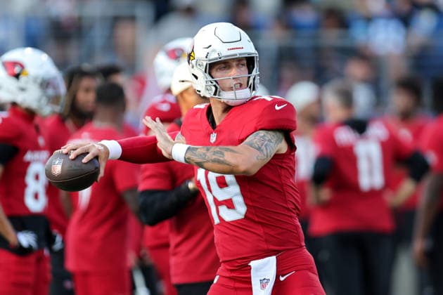 CANTON, OH - AUGUST 06: Arizona Cardinals quarterback Carson Beck (19) throws a pass prior to the National Football League preseason game between the Carolina Panthers and Arizona Cardinals on August 6, 2026, at the Tom Benson Hall of Fame Stadium in Canton, OH. (Photo by Frank Jansky Icon Sportswire) NFL, American Football Herren, USA AUG 06 Hall of Fame Game - Panthers vs Cardinals EDITORIAL USE ONLY Icon26080630
