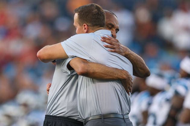 August 6, 2026, Canton, Ohio, USA: Pro Football Hall of Fame inductees DREW BEES and ROGER CRAIG hug prior to the 2026 Pro Football Hall of Fame Game between the Carolina Panthers and Arizona Cardinals at Tom Benson Hall of Fame Stadium on August 6, 2026 in Canton, Ohio. NFL, American Football Herren, USA 2026: Hall Of Fame Game - Carolina Panthers Vs. Arizona Cardinals - NFL Preseason 2026  - ZUMAs335 20260806_znp_s335_013 Copyright: xMatthewxSmithx