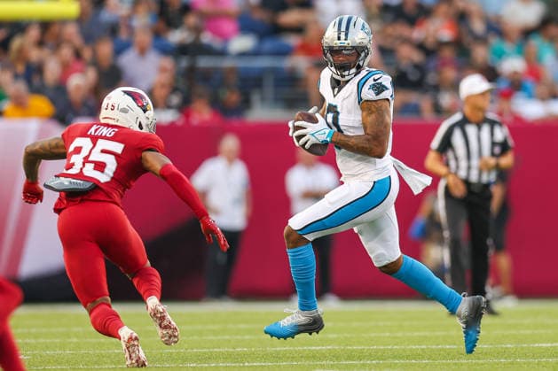 August 6, 2026, Canton, Ohio, USA: Carolina Panthers player looks for a pass at the 2026 Pro Football Hall of Fame Game between the Carolina Panthers and Arizona Cardinals at Tom Benson Hall of Fame Stadium on August 6, 2026 in Canton, Ohio. NFL, American Football Herren, USA 2026: Hall Of Fame Game - Carolina Panthers Vs. Arizona Cardinals - NFL Preseason 2026  - ZUMAs335 20260806_znp_s335_018 Copyright: xMatthewxSmithx