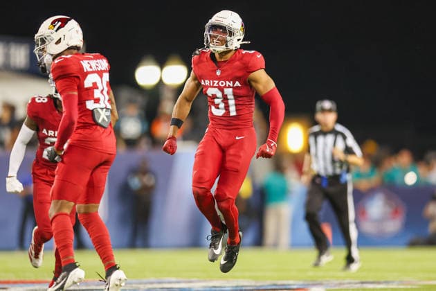 August 6, 2026, Canton, Ohio, USA: Arizona Cardinals running back EMARI DEMERCADO (31) celebrates at the 2026 Pro Football Hall of Fame Game between the Carolina Panthers and Arizona Cardinals at Tom Benson Hall of Fame Stadium on August 6, 2026 in Canton, Ohio. NFL, American Football Herren, USA 2026: Hall Of Fame Game - Carolina Panthers Vs. Arizona Cardinals - NFL Preseason 2026  - ZUMAs335 20260806_znp_s335_032 Copyright: xMatthewxSmithx