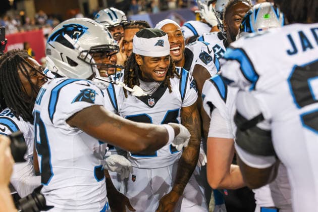 August 6, 2026, Canton, Ohio, USA: Carolina Panthers celebrate their win at the 2026 Pro Football Hall of Fame Game between the Carolina Panthers and Arizona Cardinals at Tom Benson Hall of Fame Stadium on August 6, 2026 in Canton, Ohio. NFL, American Football Herren, USA 2026: Hall Of Fame Game - Carolina Panthers Vs. Arizona Cardinals - NFL Preseason 2026  - ZUMAs335 20260806_znp_s335_043 Copyright: xMatthewxSmithx