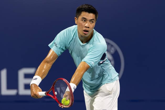 August 6, 2026, Montreal, Quebec, Canada: BRANDON NAKASHIMA (28) from USA serving in match against Titouan Droguet from France in third round at Canadian Open at IGA stadium in Montreal, Quebec, Canada on 2026-08-06 Montreal Canada - ZUMAl189 20260806_zsp_l189_142 Copyright: xYannickxLegarex
