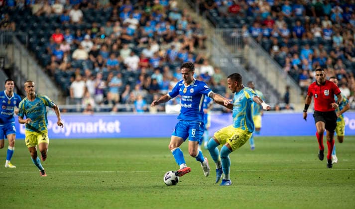 August 6, 2026, Chester, Pennsylvania, United States: Cruz AzulÃ¢â‚¬â ¢s AGUSTIN PALAVECINO (8) in action against the Philadelphia UnionÃ¢â‚¬â ¢s JESUS BUENO (8) during the Leagues Cup match at Subaru Park in Chester PA Soccer 2026: Leagues Cup :Cruz Azul 1:0 Union  - ZUMArf1_ 20260806_zaf_rf1_007 Copyright: xRickyxFitchettx