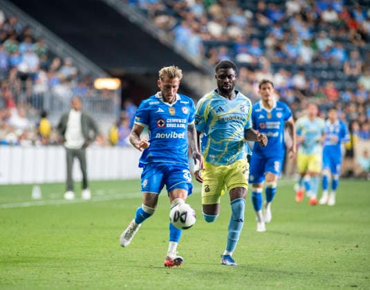 August 6, 2026, Chester, Pennsylvania, United States: Cruz AzulÃ¢â‚¬â ¢s GONZALO PIOVI (33) in action against the Philadelphia UnionÃ¢â‚¬â ¢s EZEKIEL ALLADOH (23) during the Leagues Cup match at Subaru Park in Chester PA Soccer 2026: Leagues Cup :Cruz Azul 1:0 Union  - ZUMArf1_ 20260806_zaf_rf1_010 Copyright: xRickyxFitchettx