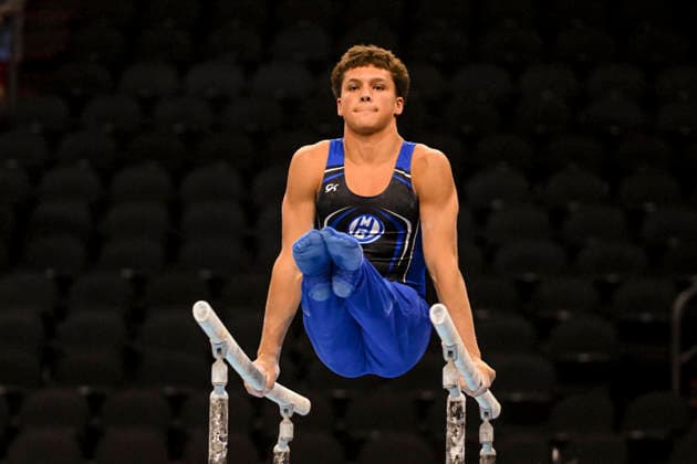 Gymnastics: Gymnastics: Xfinity US Gymnastics Championships Dean Murray of Mini-Hops competes on parrellel bars exercise in the junior division of the Xfinity USA Gymnastics Championship at the Mortgage Matchup Center in Phoenix, Arizona, Thursday, August 6, 2026. (Thomas Fernandez Image of . Phoenix Arizona United States EDITORIAL USE ONLY Copyright: xx ThomasxFernandezx iosphotos417357
