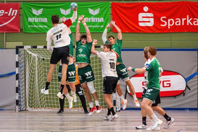 06.08.2026, xovx, Handball Lindencup, HSG Wetzlar - Pfadi Winterthur v.l. Tim Rellstab (Pfadi Winterthur), Georg Löwen (HSG Wetzlar), Doruk Pehlivan (HSG Wetzlar), Ivan Simic (Pfadi Winterthur), Jona Schoch (HSG Wetzlar), Daniel Parkhomenko (Pfadi Winterthur), Tomas Piroch (HSG Wetzlar) Linden Stadthalle Hessen Deutschland (DE) *** August 6, 2026, xovx, Lindencup Handball, HSG Wetzlar vs. Pfadi Winterthur: Tim Rellstab (Pfadi Winterthur), Georg Löwen (HSG Wetzlar), Doruk Pehlivan (HSG Wetzlar), Ivan Simic (Pfadi Winterthur), Jona Schoch (HSG Wetzlar), Daniel Parkhomenko (Pfadi Winterthur), Tomas Piroch (HSG Wetzlar), Linden Stadthalle, Hesse, Germany, DE