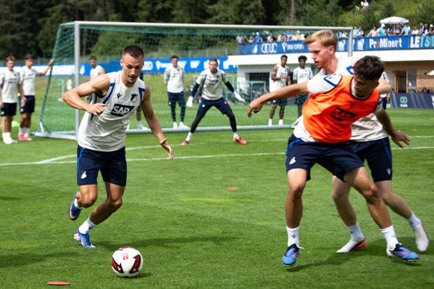 Tim Lemperle, (TSG Hoffenheim, 19), TSG Hoffenheim, Fussball, Trainingslager, Saison Vorbereitung, Saison 2026 2027, GER, 06.08.2026, Eibner-Pressefoto Andreas Ulmer TSG Hoffenheim, Fussball, Trainingslager, Saison Vorbereitung, Saison 2026 2027, GER, 06.08.2026, *** Tim Lemperle, TSG Hoffenheim, 19, TSG Hoffenheim, soccer, training camp, preseason, 2026–2027 season, GER, August 6, 2026, Eibner Press Photo Andreas Ulmer TSG Hoffenheim, soccer, training camp, preseason, 2026–2027 season, GER, August 6, 2026, Copyright: xEibner-Pressefoto AndreasxUlmerx EP_AUR
