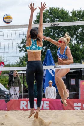 HAMBURG, GERMANY - AUGUST 7: Sara Hughes (Player No. 1, USA) during the Beach Pro Tour - Elite 16 at Hamburg on August 7, 2026 in Hamburg, Germany. Germany Copyright: xPeterxWeberx