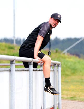 07.08.2026, Deutschland, Grassau, Fußball Bundesliga, Saison 2026 2027, Trainingslager VfB Stuttgart, VfB Trainer Sebastian Hoeneß *** August 7, 2026, Germany, Grassau, Bundesliga, 2026–2027 season, VfB Stuttgart training camp, VfB coach Sebastian Hoeneß