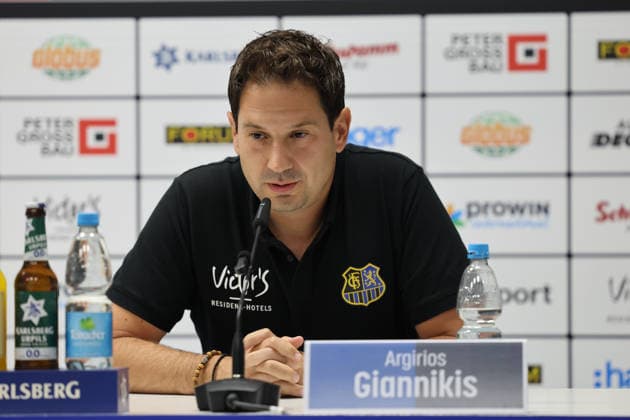 07.08.2026, Fussball, Herren, 3. Liga, Saison 2026 2027, Pressekonferenz vor dem 1. Spieltag, 1. FC Saarbrücken, Trainer Argirios Giannikis (1. FC Saarbrücken) Saarbrücken Ludwigsparkstadion Saarland Deutschland (DEU) *** August 7, 2026, Soccer, Men s, 3rd Division, 2026–2027 Season, Press Conference Ahead of Matchday 1, 1 FC Saarbrücken, Coach Argirios Giannikis, 1 FC Saarbrücken, Saarbrücken, Ludwigsparkstadion, Saarland, Germany, DEU Copyright: xSebastianxBachx