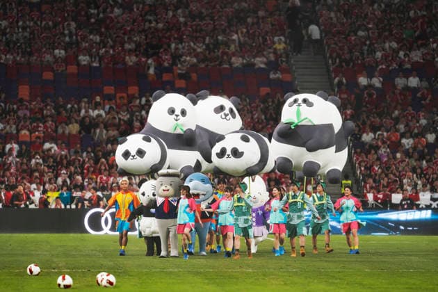 HONGKONG-SOCCER Hong Kong Ocean Park appeared with a giant panda-themed look at the pre-match ceremony before a match of FC Bayern Munich VS Aston Villa at Kai Tan Stadium during the Audi Football Summit 2026 in Hong Kong, August 7, 2026. NEXPHER Vernon Yuen HONG KONG