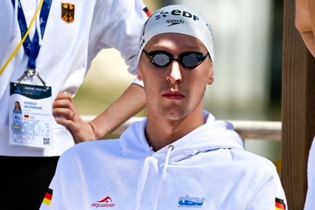 Florian Wellbrock of Germany prepares to compete in the open water swimming 3km Knockout Men Final during the European Aquatics Championships at the River Seine in Paris (France), August 7, 2026. Andrea Masini Deepbluemedia Insidefoto