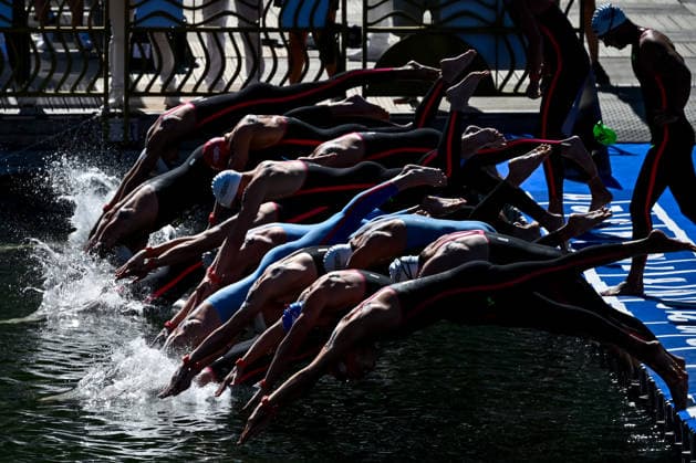 Athletes start the open water swimming 3km Knockout Men Final during the European Aquatics Championships at the River Seine in Paris (France), August 7, 2026. Andrea Staccioli Deepbluemedia Insidefoto