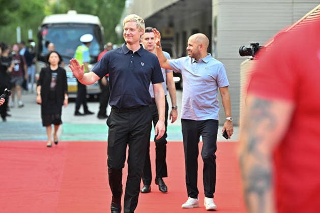 TAIYUAN, CHINA - AUGUST 07: Neil Robertson (L) and Barry Hawkins attend the opening ceremony of the 2026 World Snooker China Open on August 7, 2026 in Taiyuan, Shanxi Province of China. The tournament opened at the Binhe Sports Center.  Copyright: xChinaxNewsxServicex 111658662085