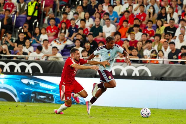 HONG KONG-SPORTS BAYERN-ASTON-VILLA Players of Bayern Munich celebrate after scoring a goal against Aston Villa during their exhibition football match at the Kai Tak Stadium on August 7, 2026 in Hong Kong. Bayern Munich secured a 2-1 victory over Aston Villa in the pre-season friendly. (Photo by Zulu Lo TMHK via Nexpher Images) Hong Kong