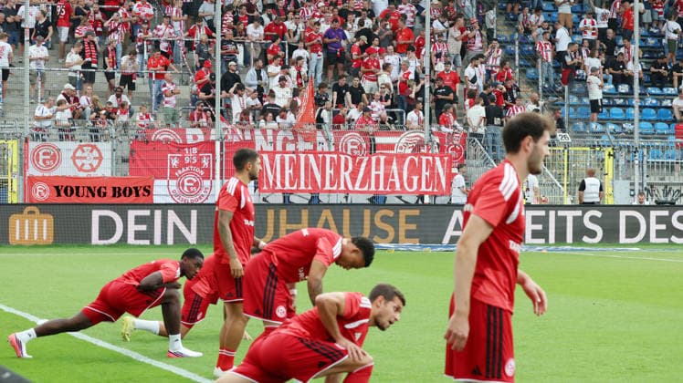 07.08.2026, xrekx, Fussball 3.Liga, SV Waldhof Mannheim - Fortuna Düsseldorf v.l. Fortuna Fans ,Stimmung, Schals, Ultras, Zuschauer, Besucher, Choreo, Choreografie, atmosphere, scarves, spectators, visitors (DFL DFB REGULATIONS PROHIBIT ANY USE OF PHOTOGRAPHS as IMAGE SEQUENCES and or QUASI-VIDEO) Mannheim *** August 7, 2026, xrekx, Soccer 3rd Division, SV Waldhof Mannheim vs. Fortuna Düsseldorf, Fortuna fans, atmosphere, scarves, ultras, spectators, visitors, choreography, choreography, atmosphere, scarves, spectators, visitors DFL DFB REGULATIONS PROHIBIT ANY USE OF PHOTOGRAPHS as IMAGE SEQUENCES and or QUASI-VIDEO Mannheim