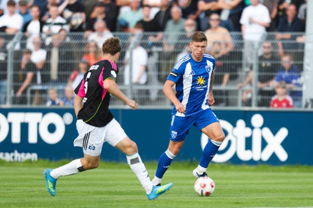 Football, RL North, BSV Kickers Emden v Hamburger SV II