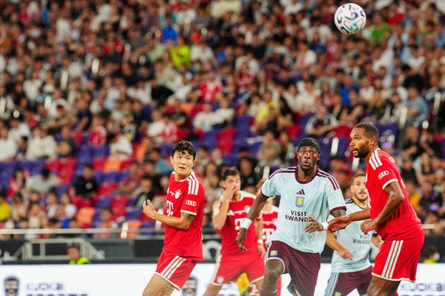 HONG KONG-SPORTS BAYERN-ASTON-VILLA Players of Bayern Munich and Aston Villa compete during the second half of their exhibition football match at the Kai Tak Stadium on August 7, 2026 in Hong Kong. Bayern Munich defeated Aston Villa 2-1, following second-half action that saw Luis Diaz score for Bayern and Victor Lindelof score a consolation goal for Villa. (Photo by Zulu Lo TMHK via Nexpher Images) Hong Kong