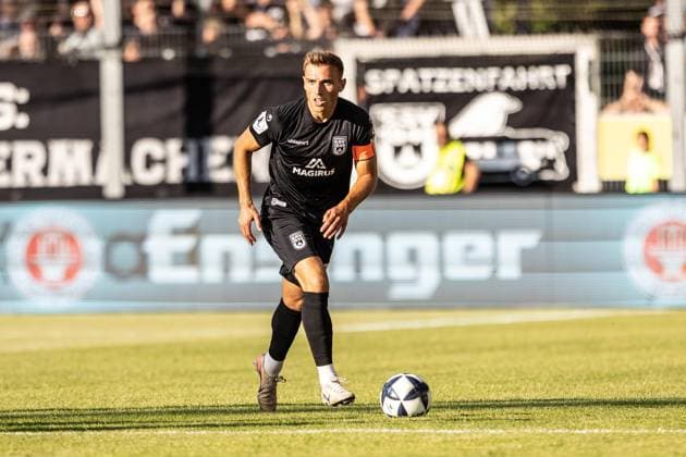 SV Stuttgarter Kickers vs. SSV Ulm 1846 Fußball, Fussball, Regionalliga, 1. Spieltag, GAZI-Stadion auf der Waldau Stuttgart 07.08.26 Freisteller Einzelbild Alexander Kopf (SSV Ulm 1846 Fußball, 20) SV Stuttgarter Kickers vs. SSV Ulm 1846 Fußball, Fussball, Regionalliga, 1. Spieltag, GAZI-Stadion auf der Waldau Stuttgart 07.08.26 Foto: Lucca Fundel Stuttgart GAZI-Stadion auf der Waldau Baden-Württemberg Deutschland *** SV Stuttgarter Kickers vs. SSV Ulm 1846 Soccer, Regionalliga, Matchday 1, GAZI Stadium on the Waldau, Stuttgart, August 26, 2007, cropped single image, Alexander Kopf, SSV Ulm 1846, soccer, 20 SV Stuttgarter Kickers vs. SSV Ulm 1846, soccer, Regionalliga, Matchday 1, GAZI Stadium on the Waldau, Stuttgart, August 26, 2007, Photo by Lucca Fundel, Stuttgart, GAZI Stadium on the Waldau, Baden-Württemberg, Germany