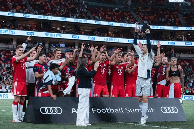 August 7, 2026, Hong Kong, China: FC Bayern Munich team celebration during Audi Football Summit 2026 Between FC Bayern Munich and Aston Villa at Kai Tak Stadium in Hong Kong on August 7, 2026. Hong Kong China - ZUMAn333 20260807_znp_n333_017 Copyright: xKaxLokxNgx