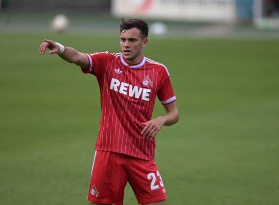07.08.2026, xophax, Fussball 1.Bundesliga, 1.FC Koeln Testspiel im Franz - Kremer - Stadion in Köln . 1.FC Köln gegen Real Sociedad San Sebastian. Paul Okon - Engstler ( 1.FC Köln ) Kitzbühel *** August 7, 2026, xophax, Soccer, Bundesliga 1, 1. FC Köln Friendly Match at Franz Kremer Stadium in Cologne: 1. FC Köln vs. Real Sociedad San Sebastián, Paul Okon, Engstler, 1. FC Köln, Kitzbühel