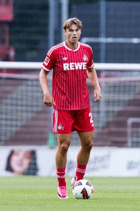 COLOGNE, GERMANY - AUGUST 07: Joel Schmied (1. FC Koeln, 2) controls the ball during a friendly match of season 2026 27 between 1. FC Köln vs. Real Sociedad San Sebastian at Geissbockheim on August 07, 2026 in Cologne, Germany. North Rhine Westphalia Germany Copyright: xSteffiexWunderlx