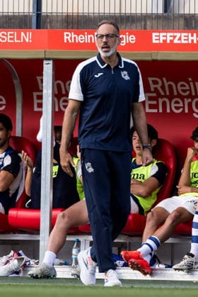 COLOGNE, GERMANY - AUGUST 07: Pellegrino Matarazzo (Head Coach Real Sociedad San Sebastian) during a friendly match of season 2026 27 between 1. FC Köln vs. Real Sociedad San Sebastian at Geissbockheim on August 07, 2026 in Cologne, Germany. North Rhine Westphalia Germany Copyright: xSteffiexWunderlx