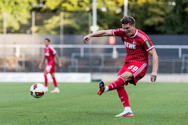 COLOGNE, GERMANY - AUGUST 07: Marius Buelter (Bülter, Bulter, 1. FC Koeln, 30) shooting the ball during a friendly match of season 2026 27 between 1. FC Köln vs. Real Sociedad San Sebastian at Geissbockheim on August 07, 2026 in Cologne, Germany. North Rhine Westphalia Germany Copyright: xSteffiexWunderlx