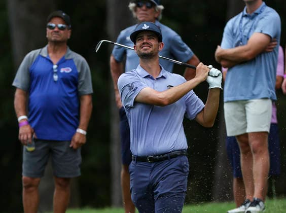 August 7, 2026: Beau Hossler hits ball at 10th hole during 2nd Round at 2026 Wyndham Championship, Sedgefield Country Club in Greensboro, North Carolina. CSM Greensboro United States of America - ZUMAc04_ 20260807_zma_c04_003 Copyright: xDavidxBeachx